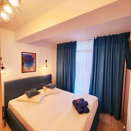 Apartment Sea Breeze - Pool & Navodari