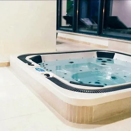 Sea Breeze - Pool & Navodari